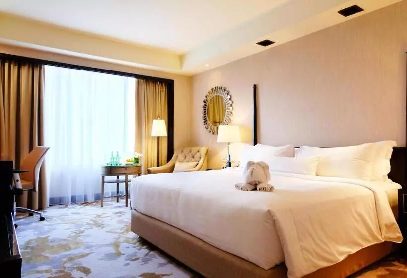 اتاق لوکس, Ayana Midplaza Jakarta