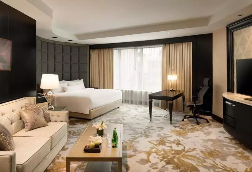 استودیو اجرایی, Ayana Midplaza Jakarta