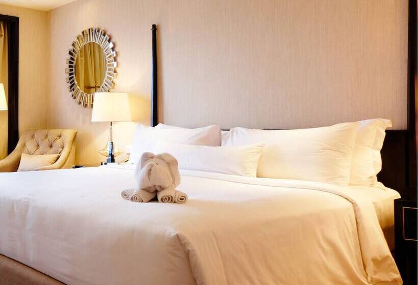 Номер Deluxe, Ayana Midplaza Jakarta