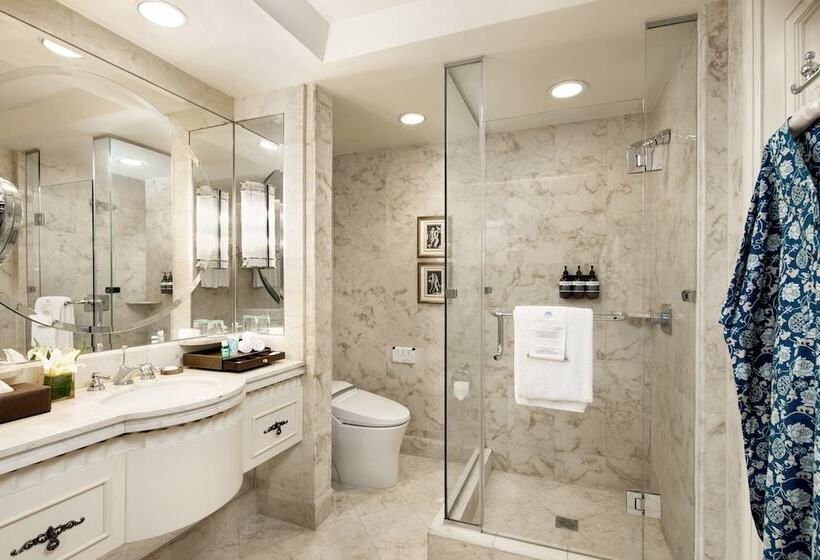 Quarto Premium, Ayana Midplaza Jakarta