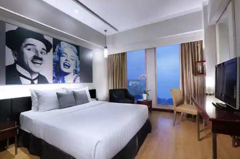 디럭스 룸, Grand Candi