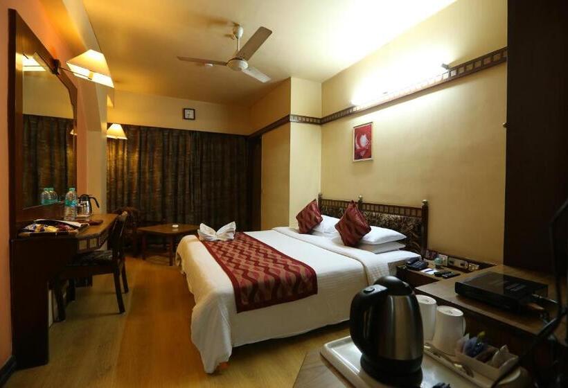 اتاق اجرایی, Rajmahal