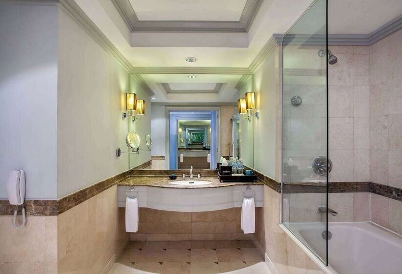 غرفة ديلوكس, Wyndham Casablanca Jakarta