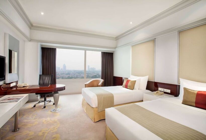 Номер Deluxe, Wyndham Casablanca Jakarta