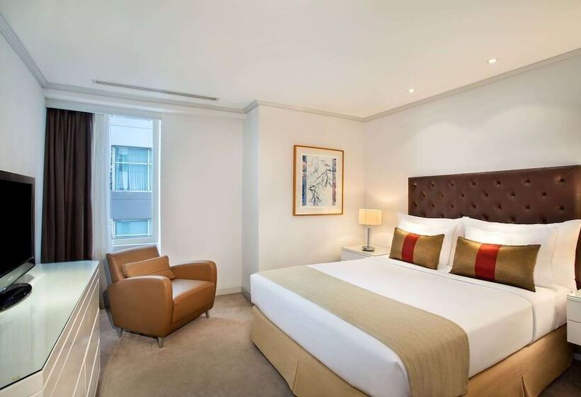 Люкс 3 Спальни, Wyndham Casablanca Jakarta