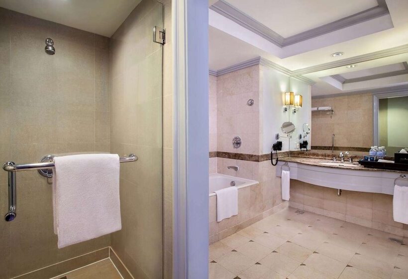 جناح جونيور, Wyndham Casablanca Jakarta