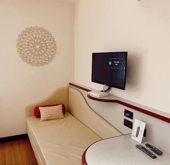 חדר סטנדרט לשלושה, Best Western Hotel Solaf