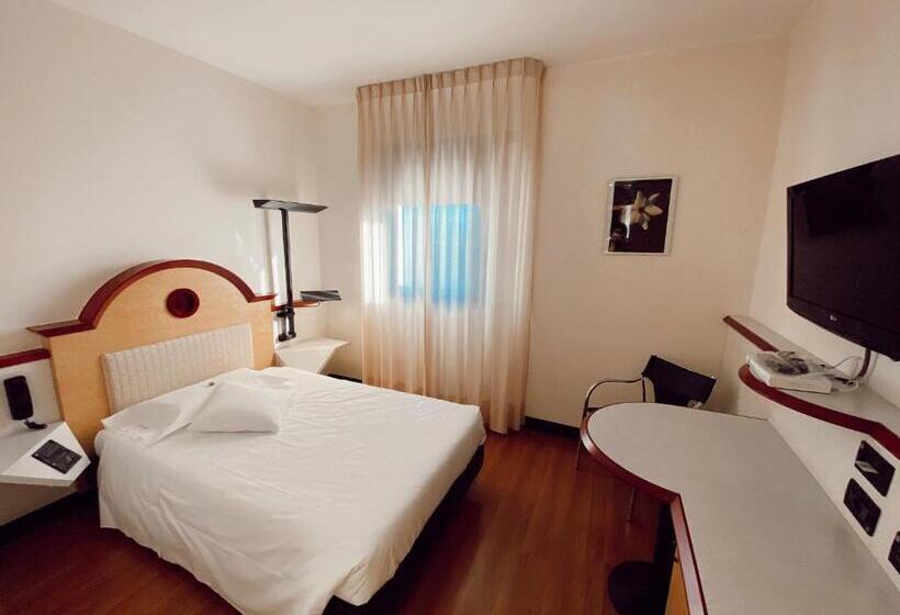 חדר סטנדרט מקשר, Best Western Hotel Solaf