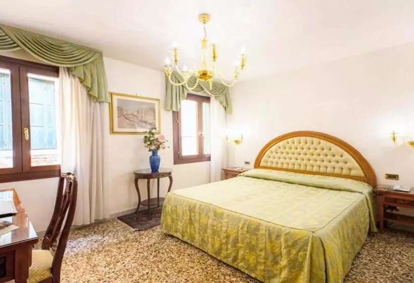 اتاق استاندارد, Antica Casa Carettoni