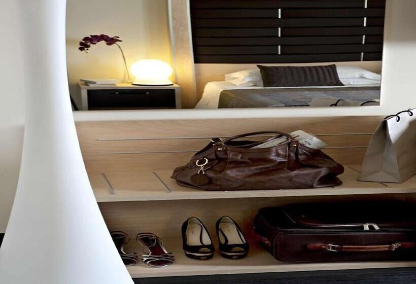 Номер Deluxe, Art Hotel Museo