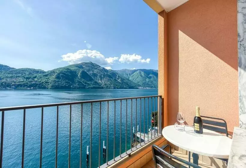 Cameră Standard cu Vedere la Lac, Bazzoni
