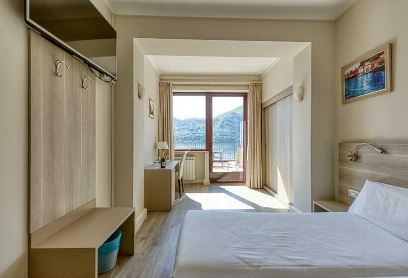 غرفة قياسية مطلّة علي البحيرة, Bazzoni