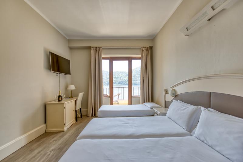 غرفة قياسية ثلاثية, Bazzoni