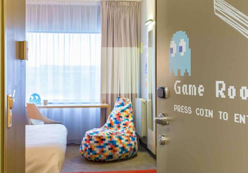 غرفة قياسية مطلّة علي البحيرة, Bazzoni