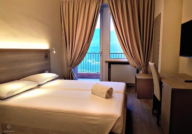 غرفة قياسية مطلّة علي البحيرة, Bazzoni