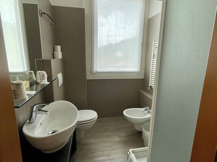 غرفة قياسية فردية, Bazzoni