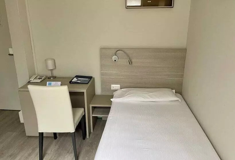 Cameră Standard Individuală, Bazzoni