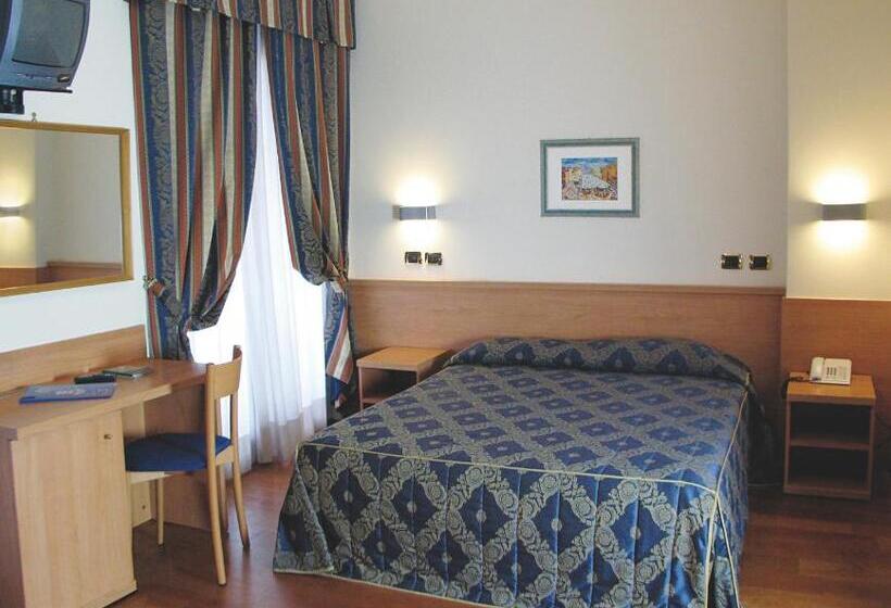 اتاق استاندارد با بالکن, Brandoli