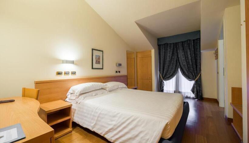 اتاق استاندارد با بالکن, Brandoli