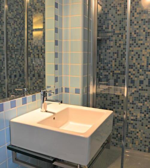 اتاق خانوادگی, Brandoli