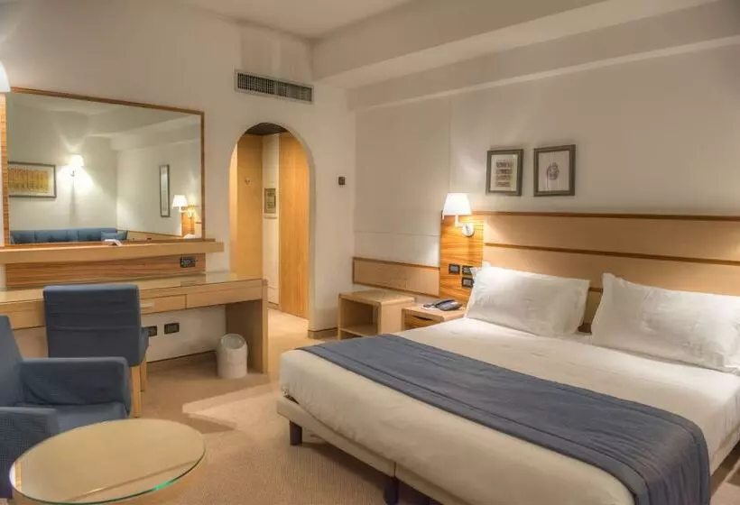 اتاق استاندارد سه نفره, Cardano Hotel Malpensa