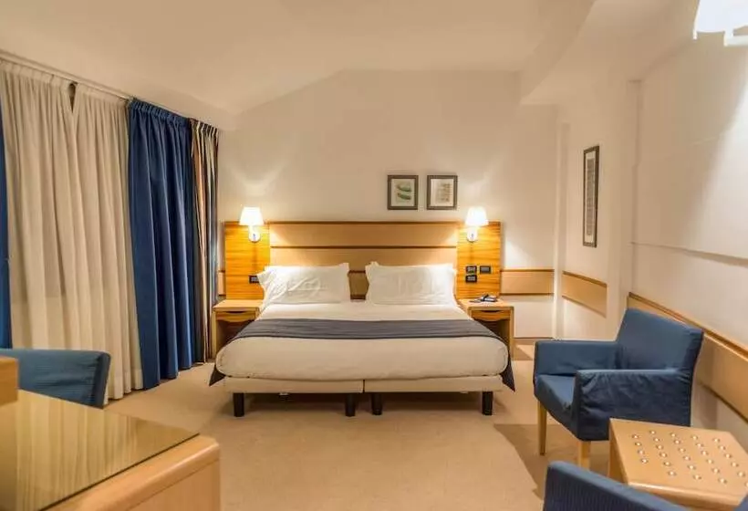 اتاق استاندارد سه نفره, Cardano Hotel Malpensa