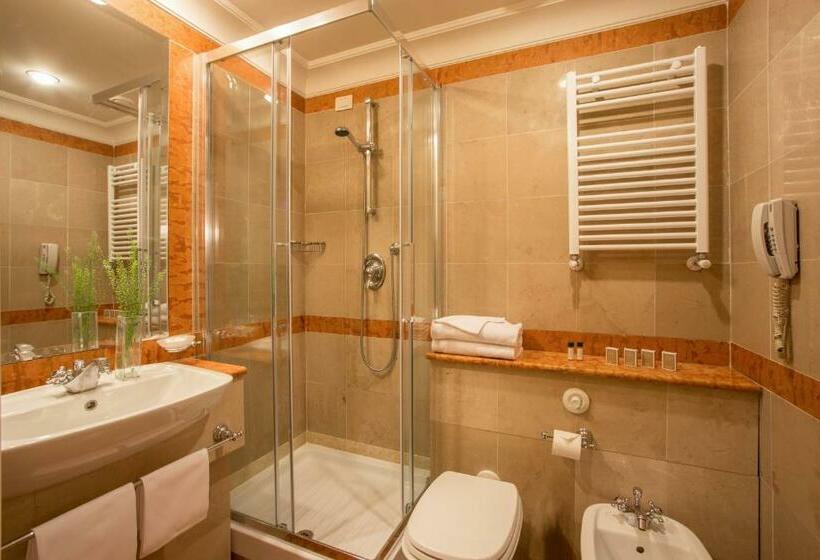 اتاق استاندارد سه نفره, Cristoforo Colombo