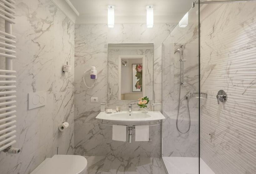 اتاق استاندارد سه نفره, Cristoforo Colombo