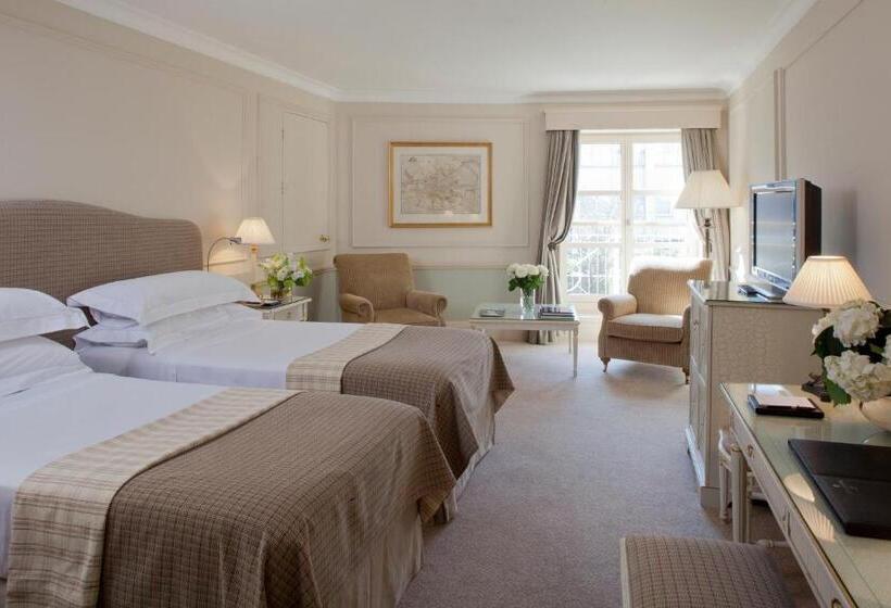 חדר סופריור נוף לגינה, The Merrion