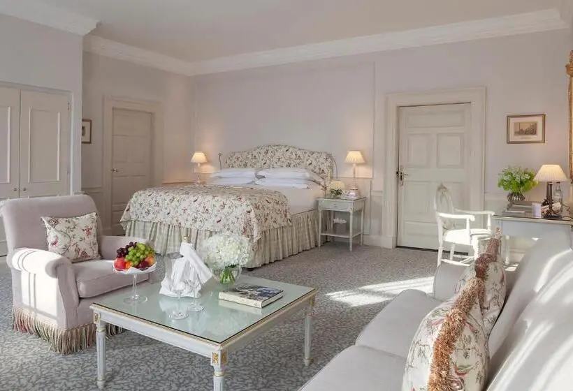 اتاق لوکس با تخت بزرگ, The Merrion