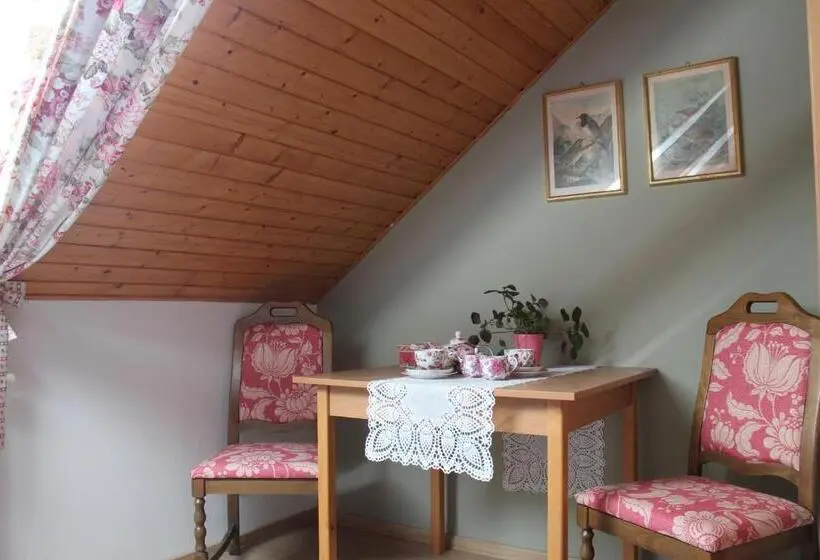 スタンダードトリプルルーム, Penzion Karlštejn
