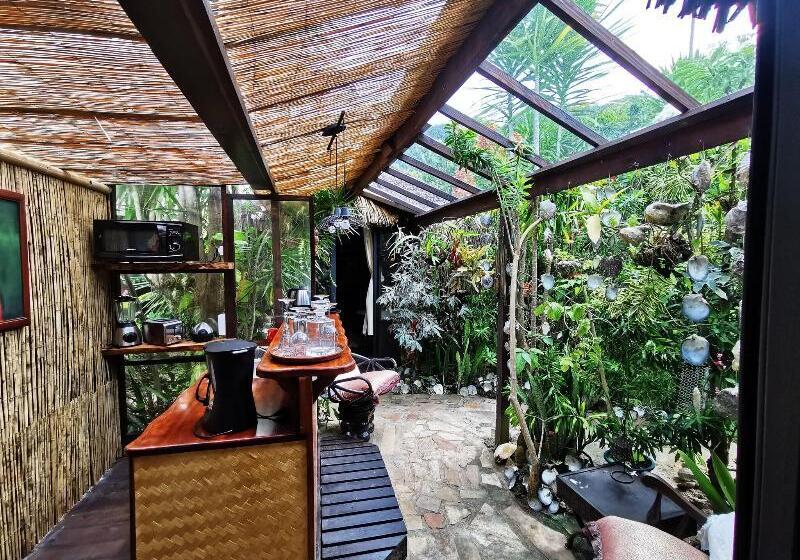 سوییت پرستیژ, Fenua Mata I Oa