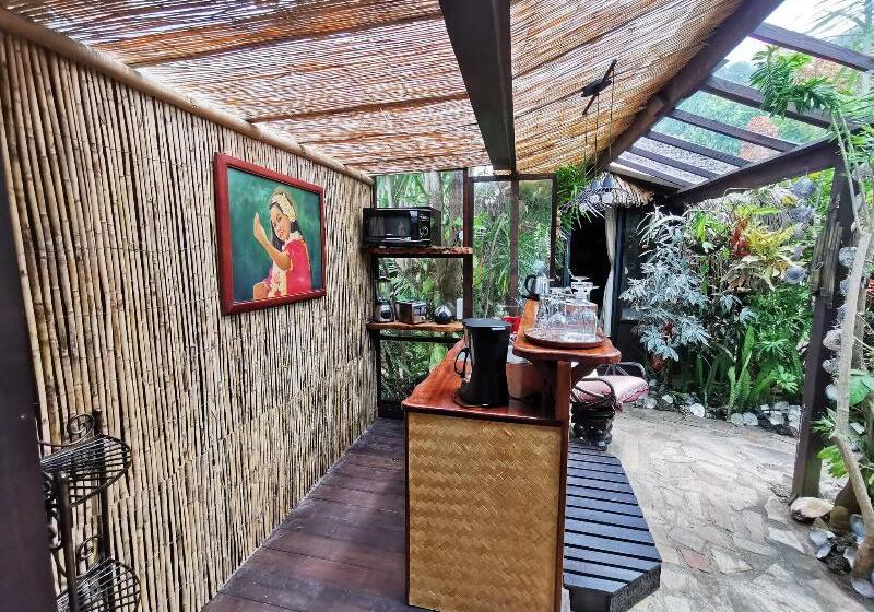 سوییت پرستیژ, Fenua Mata I Oa