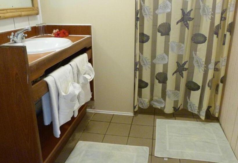 ویلای استاندارد با چشم‌انداز باغ, Pension Motu Iti