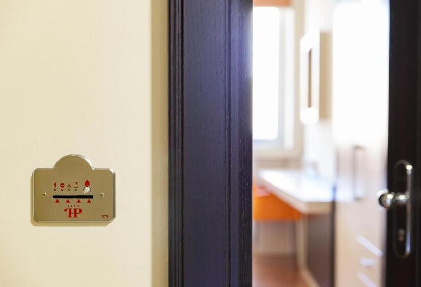 Полулюкс, Bv President