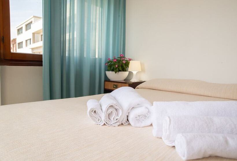 غرفة قياسية, De Plam