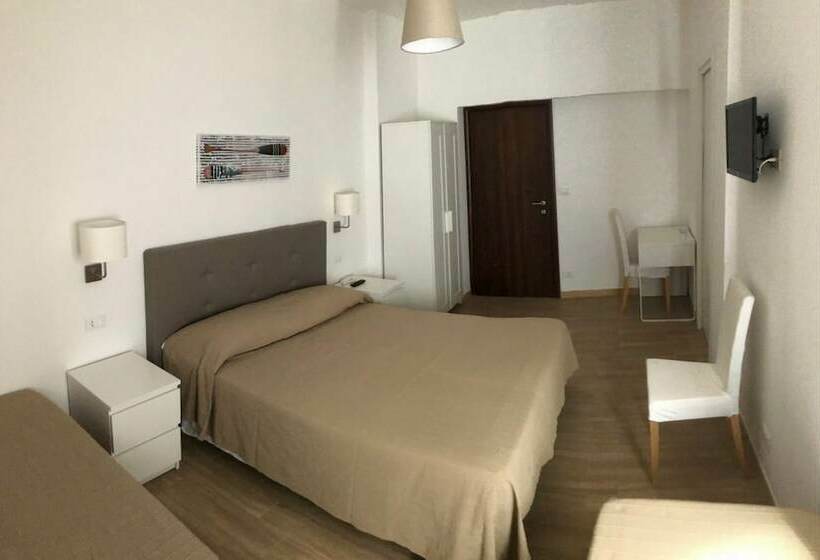 四人标准间, Elios