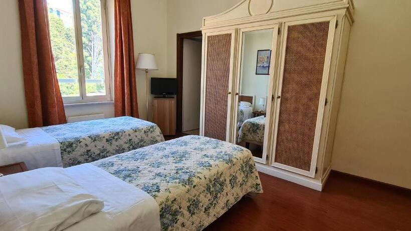 חדר משפחתי, Grand Hotel De Londres