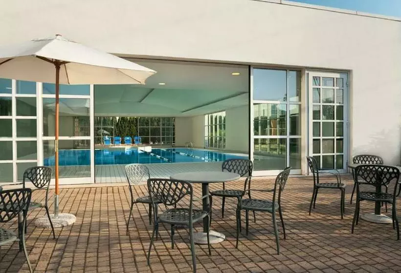 Quarto Club, Hilton Rome Airport