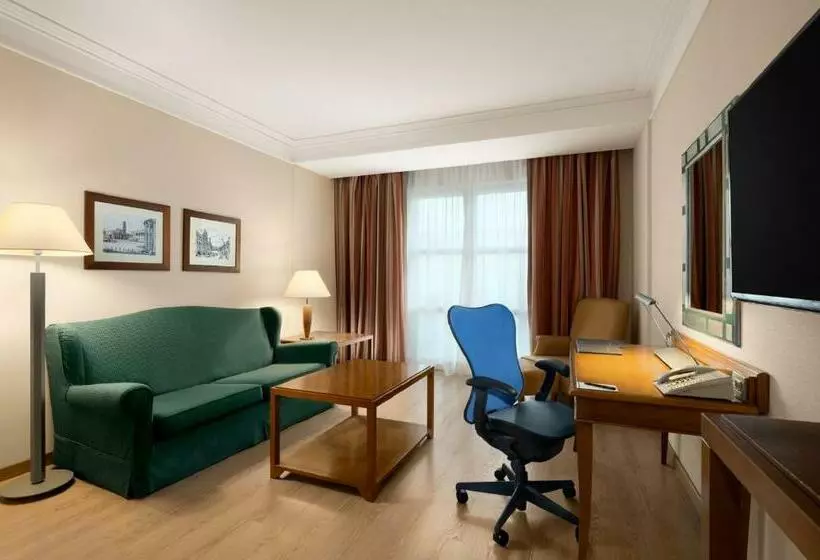 Suite Executiva Cama King, Hilton Rome Airport