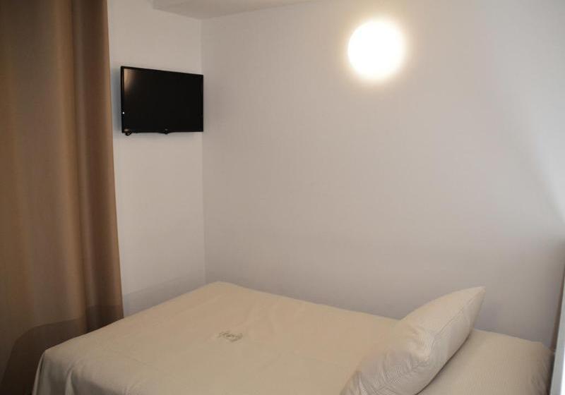 اتاق استاندارد یک نفره, Il Loggiato Dei Serviti