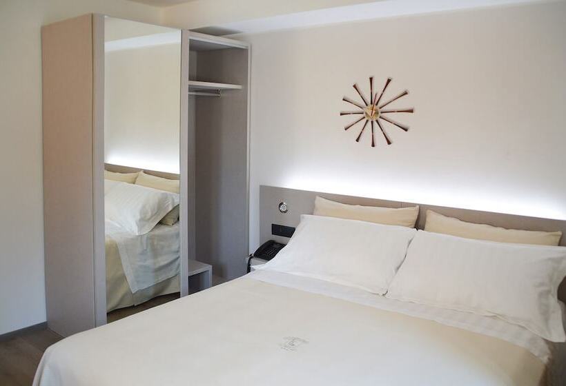 اتاق سوپریور, Il Loggiato Dei Serviti