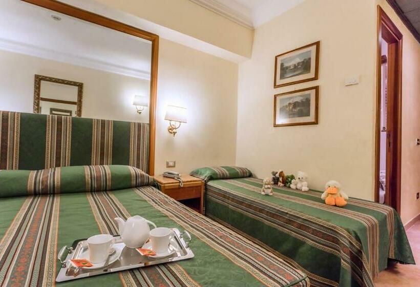 Habitación Triple Estándar, Regio