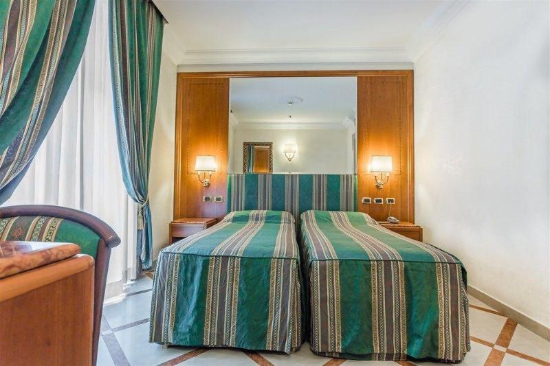 חדר סטנדרט יחיד, Regio