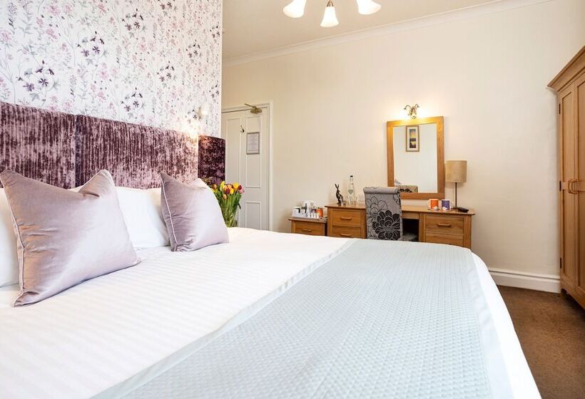 חדר דלוקס, Elder Grove