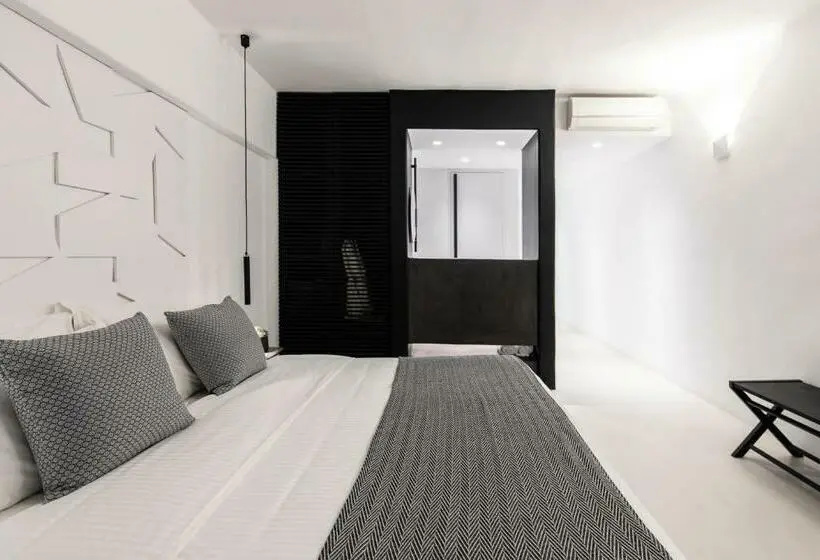 اتاق لوکس با وان آب گرم, Nimbus Mykonos