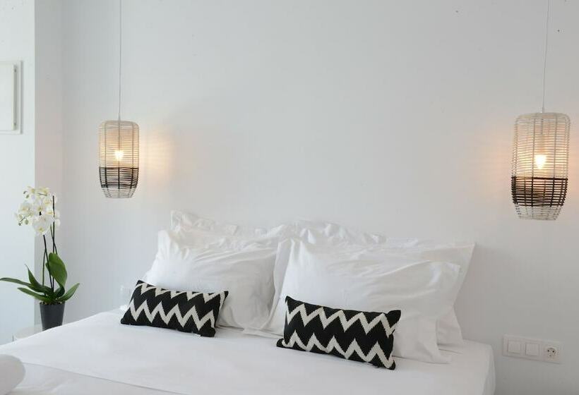 スタンダードルーム, Nimbus Mykonos