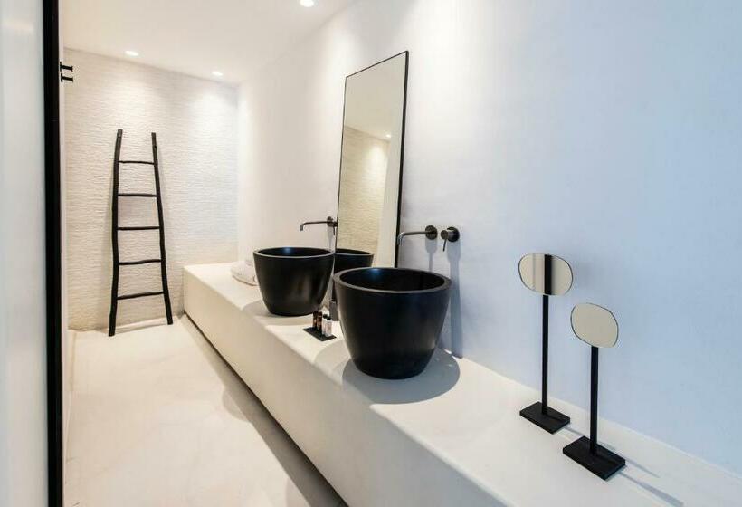 海の見えるプレミアムスイート, Nimbus Mykonos