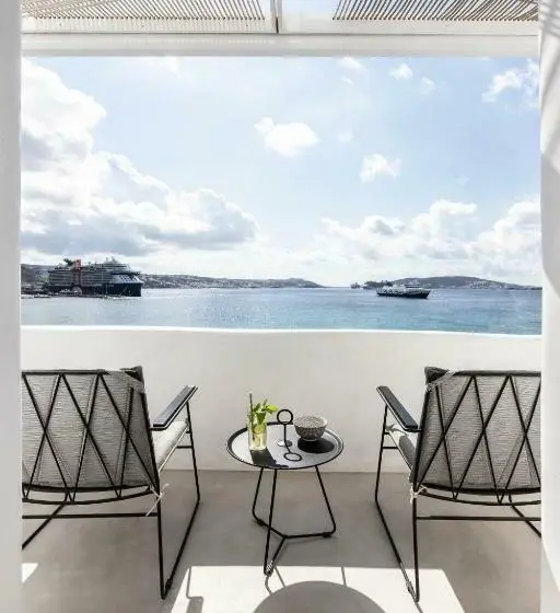 سوییت جونیور با چشم‌انداز دریا, Nimbus Mykonos