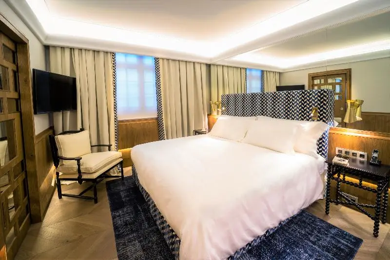 اتاق لوکس, Palacio Solecio, A Small Luxury Hotel Of The World